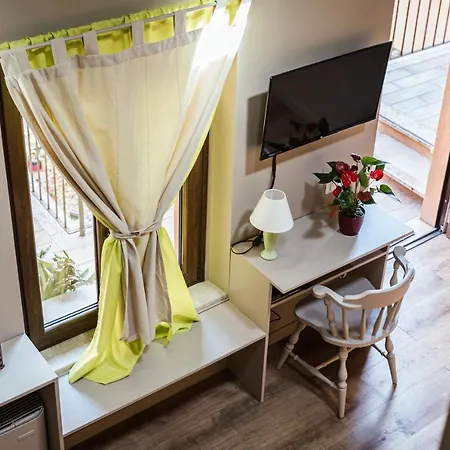 Antico Borgo Con - Adults Only לינה וארוחת בוקר 3*