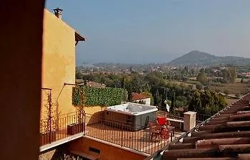 לינה וארוחת בוקר Antico Borgo Con - Adults Only 3*