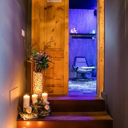Antico Borgo Con - Adults Only Манерба-дель-Гарда